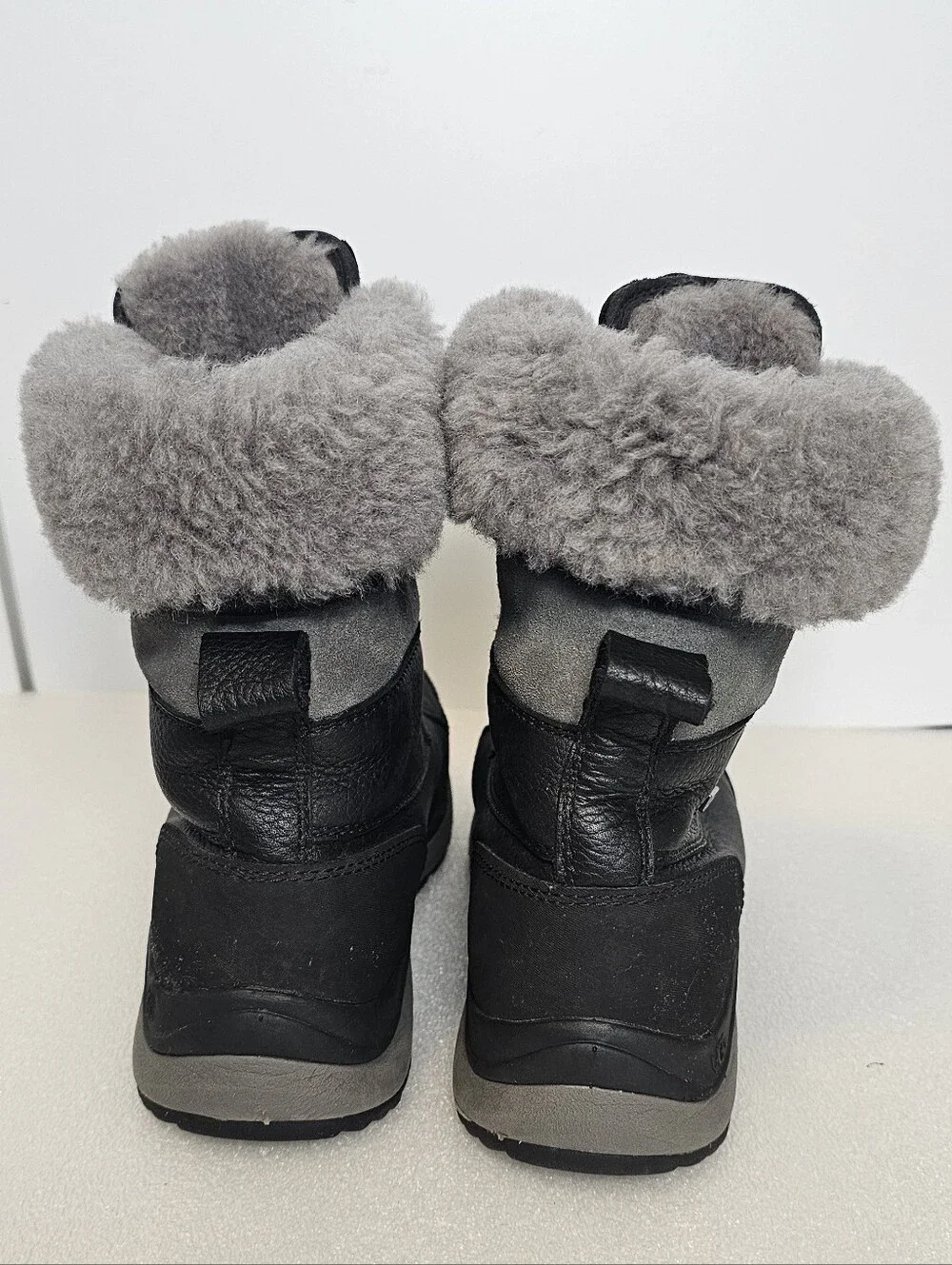 UGG Women’s Adirondack Boot III - Black Waterproof Insulated - Size 9